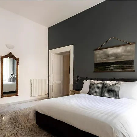 Apartament Historic 3br Colosseum 160sqm For 9 *